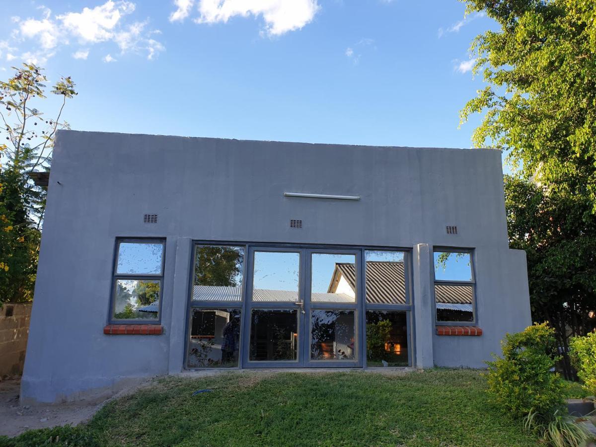 The Oasis Evergreen Lodge Choma Exterior photo
